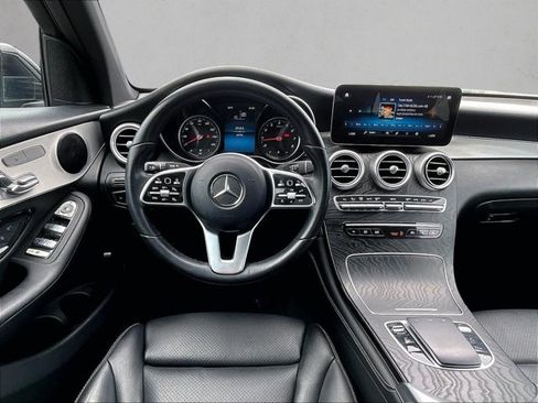 Used 2021 Mercedes-Benz GLC 300 image 7