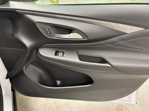 New 2026 Buick Envista Sport Touring w/ Convenience I Package FWD image 9