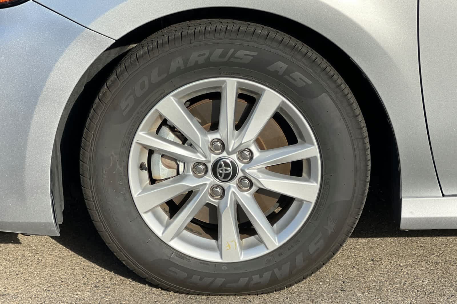 Used 2025 Toyota Camry LE FWD image 13