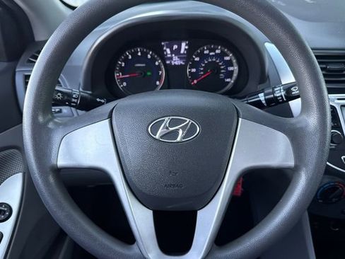 Used 2014 Hyundai Accent GLS FWD image 25