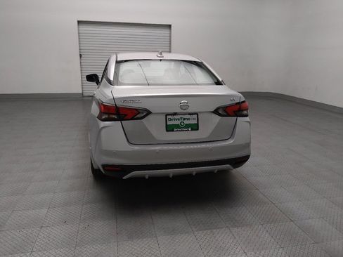 Used 2021 Nissan Versa SV FWD image 6