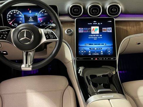 Used 2023 Mercedes-Benz C 300 4MATIC Sedan image 16