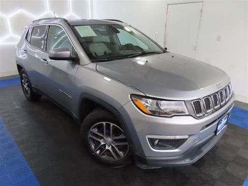 Used 2019 Jeep Compass Latitude image 5