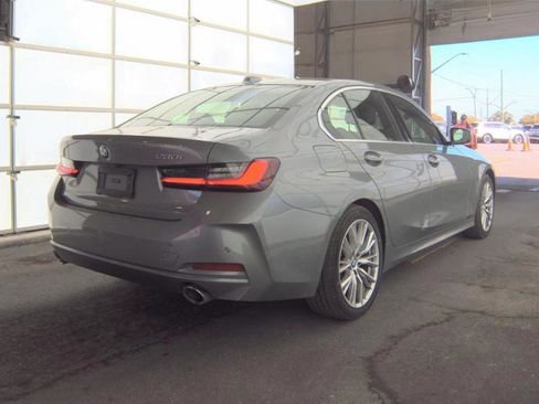 Used 2024 BMW 330i Sedan image 2