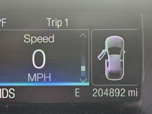Used 2015 Ford Escape Titanium FWD image 11
