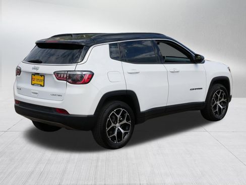 Used 2024 Jeep Compass Limited AWD/4WD image 7