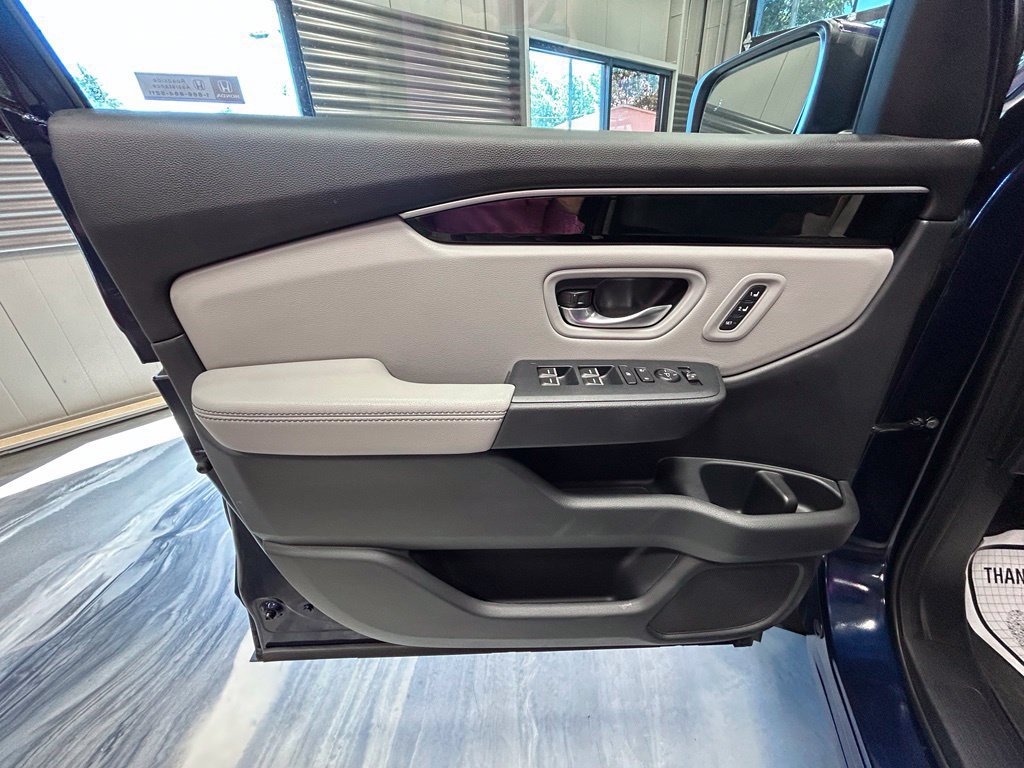 Used 2023 Honda Pilot Touring image 54