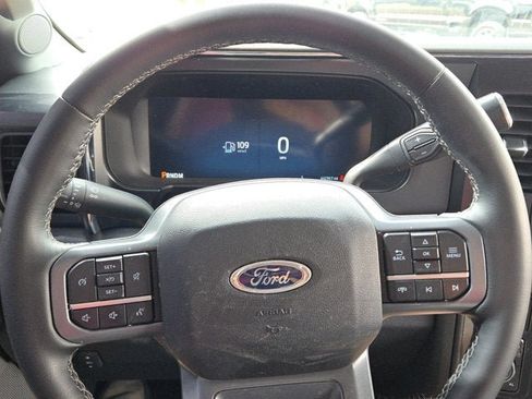 Used 2025 Ford F250 Lariat w/ Black Appearance Package AWD/4WD image 30