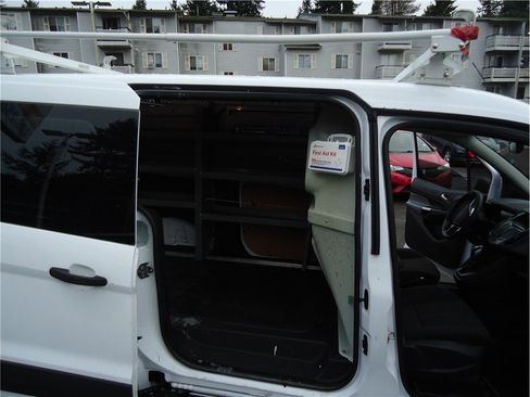 Used 2014 Ford Transit Connect XLT image 13