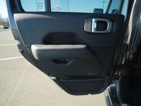 Used 2021 Jeep Wrangler Unlimited Rubicon image 15