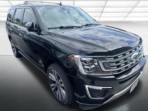 Used 2020 Ford Expedition Limited w/ Equipment Group 302A AWD/4WD image 3