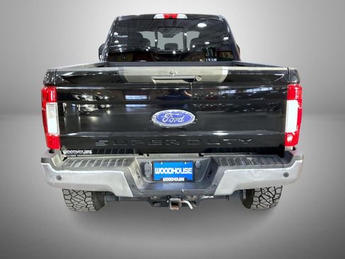 Used 2017 Ford F250 Lariat w/ Lariat Ultimate Package image 6