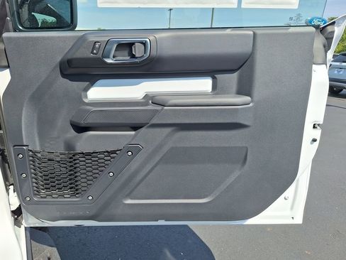 New 2025 Ford Bronco Badlands image 15