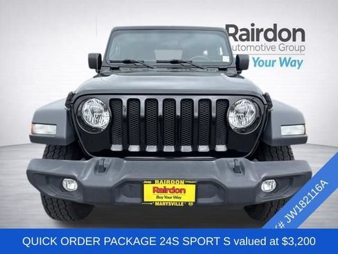 Used 2018 Jeep Wrangler Unlimited Sport S AWD/4WD image 2