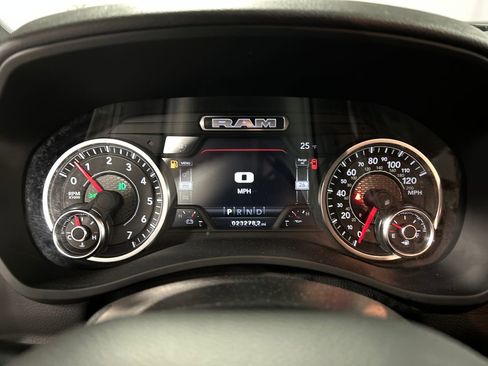 Used 2024 RAM 2500 Big Horn w/ Safety Group image 16