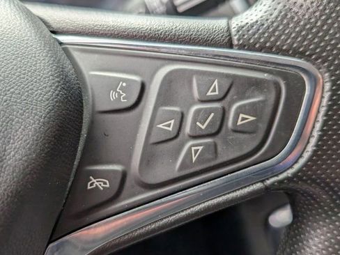 Used 2023 Chevrolet Malibu LT image 19