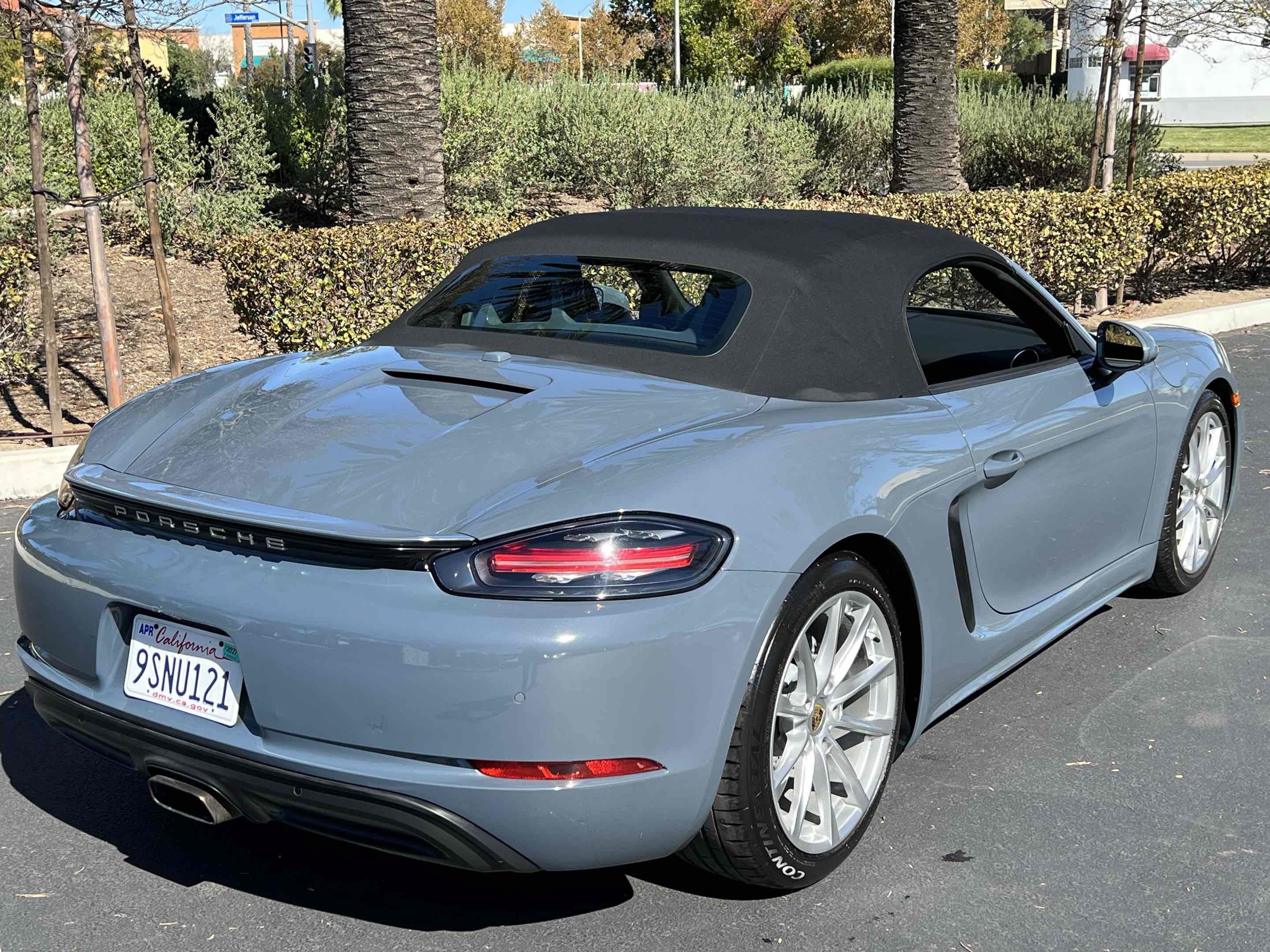 Used 2017 Porsche 718 Boxster RWD image 28