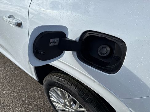 New 2026 GMC Acadia Denali w/ Super Cruise Package image 10