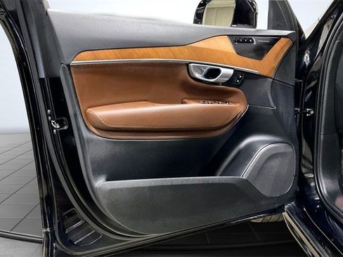 Certified 2024 Volvo XC90 B5 Plus image 24