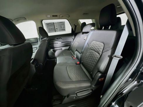 Used 2024 Nissan Pathfinder SV FWD image 29