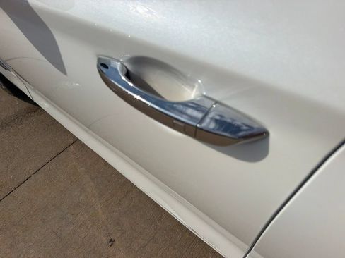 Used 2021 Genesis G70 2.0T RWD image 12