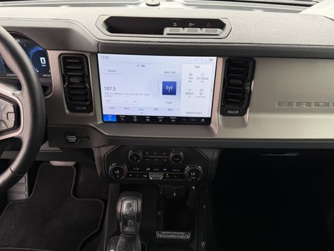 Certified 2025 Ford Bronco Outer Banks image 17