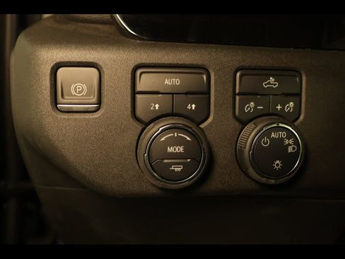 Used 2023 Chevrolet Silverado 1500 LT image 15