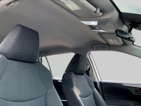 Used 2020 Toyota RAV4 LE w/ All Weather Liner Package FWD image 14