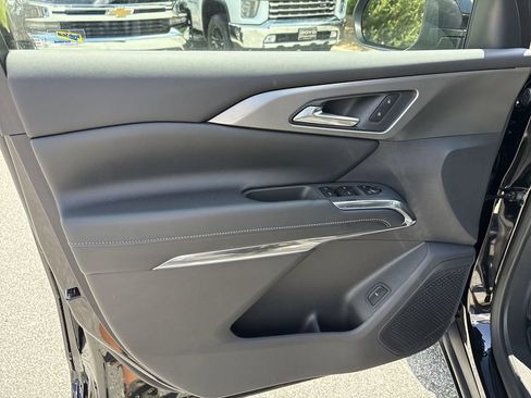 New 2026 Chevrolet Traverse LT image 24