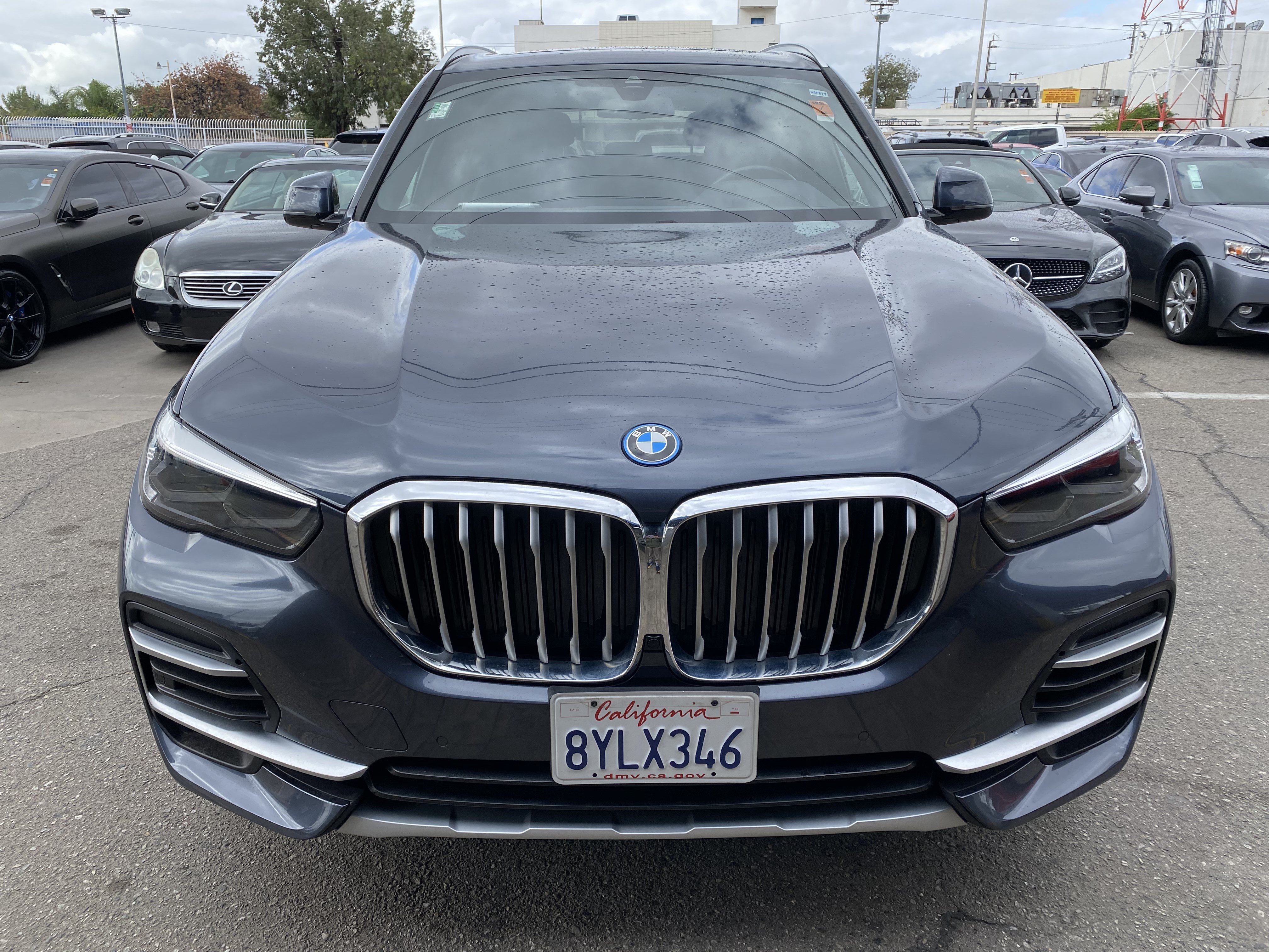 Used 2022 BMW X5 xDrive45e w/ Premium Package AWD/4WD image 3