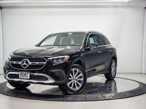 Certified 2025 Mercedes-Benz GLC 300 image 1