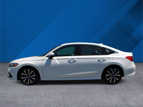 Certified 2024 Honda Civic EX image 6