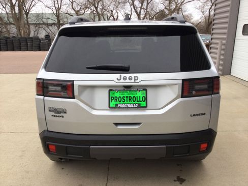 New 2026 Jeep Cherokee Laredo image 4