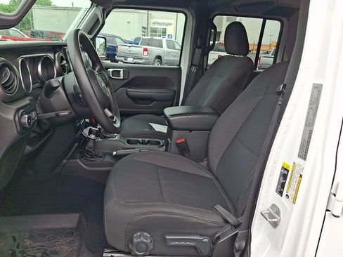Used 2022 Jeep Wrangler Unlimited Sport AWD/4WD image 14
