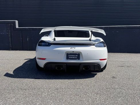 Certified 2022 Porsche 718 Cayman GT4 image 9
