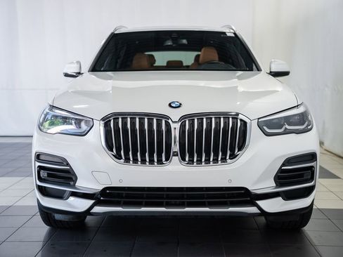 Used 2023 BMW X5 xDrive40i w/ Premium Package AWD/4WD image 2