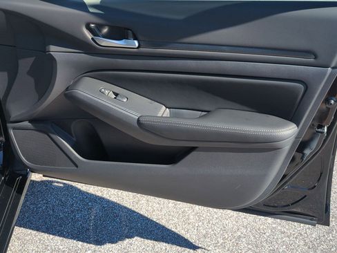 New 2025 Nissan Altima 2.5 SV w/ SV Premium Package image 30