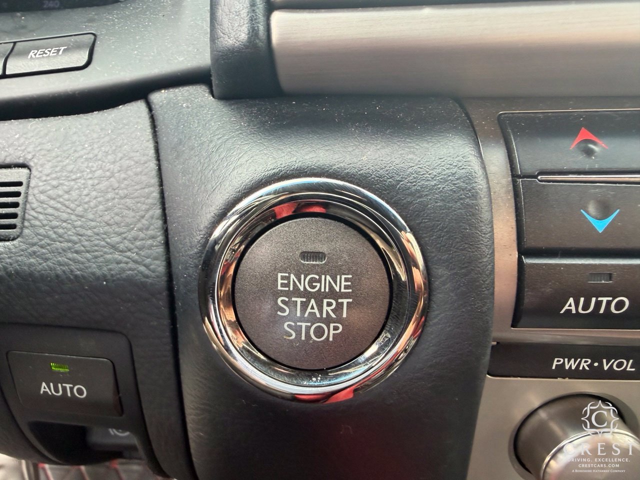 Used 2015 Lexus LS 460 RWD image 24