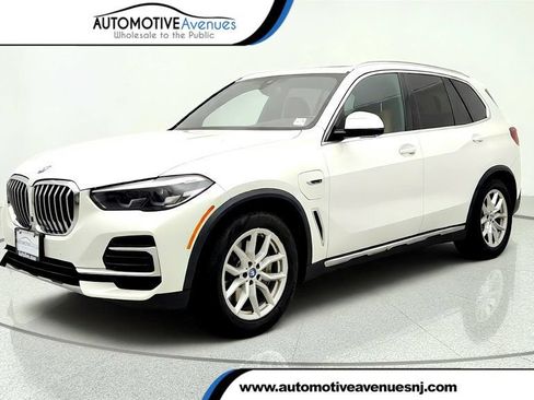 Used 2022 BMW X5 xDrive45e w/ Premium Package AWD/4WD image 1