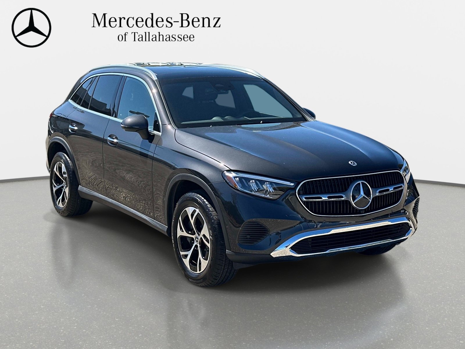 Used 2026 Mercedes-Benz GLC 350e 4MATIC image 3