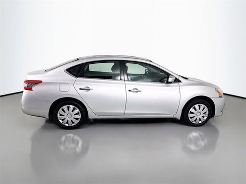 Used 2014 Nissan Sentra SV image 8