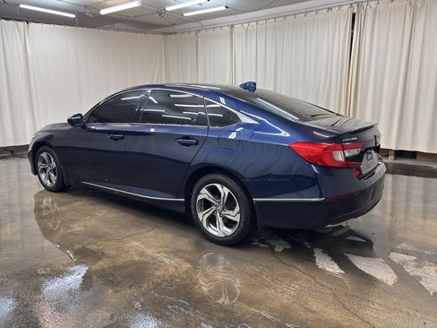 Used 2018 Honda Accord EX image 10