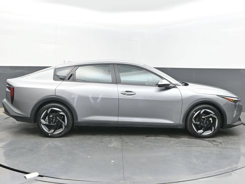 Used 2025 Kia K4 EX FWD image 8