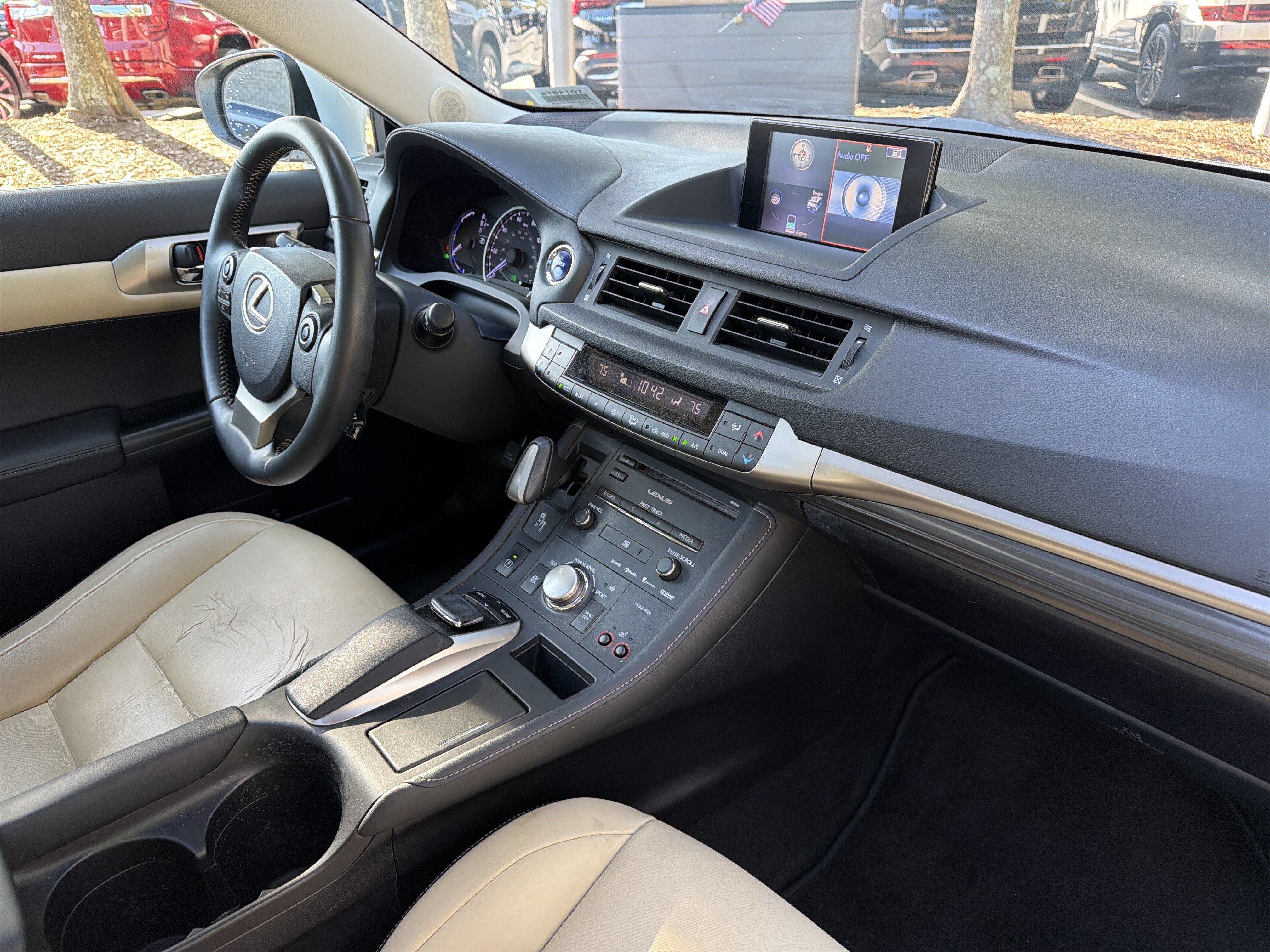 Used 2015 Lexus CT 200h w/ Navigation Package FWD image 45