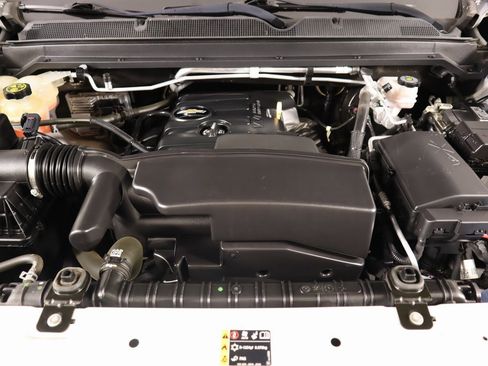 Used 2021 Chevrolet Colorado LT w/ Fleet Safety Package image 18