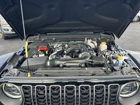Used 2025 Jeep Gladiator Mojave w/ Convenience Group image 28