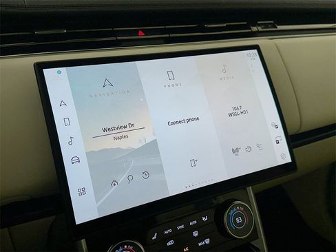 Used 2023 Land Rover Range Rover SE image 15