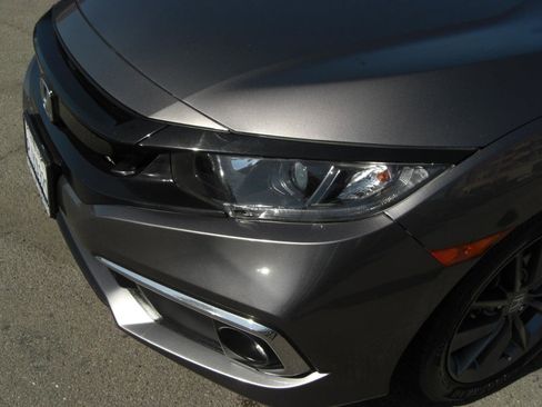 Used 2019 Honda Civic EX image 12