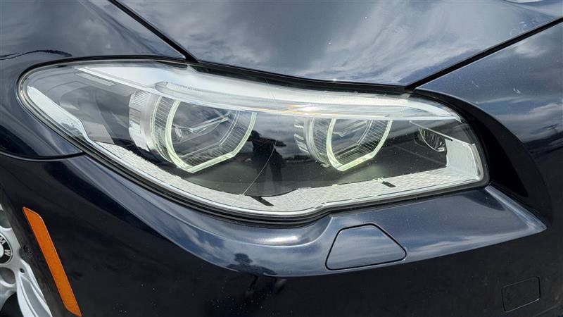 Used 2016 BMW 550i xDrive Sedan AWD/4WD image 11