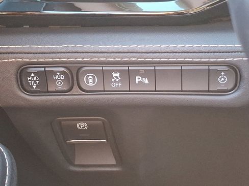 Used 2023 Acura MDX w/ Advance Package image 25